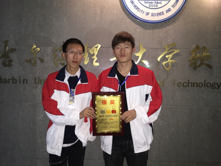 2鑾峰闃熷憳_鍚磋开锛堝乏涓�級钖涗笢娴︼紙鍙充竴锛�jpg